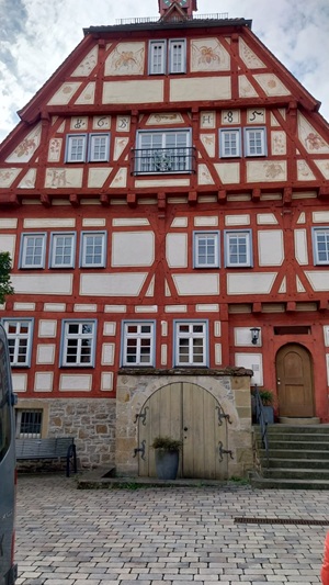Rathaus 16. Jahrhundert mit seltenen Male